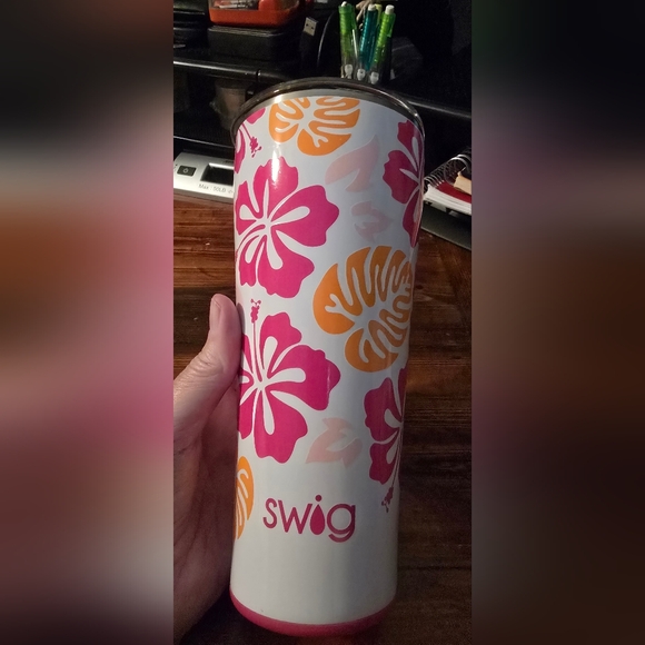 Swig Tropical 32 ounce Tumbler w/ lid NO SCRATCHES - Picture 8 of 8